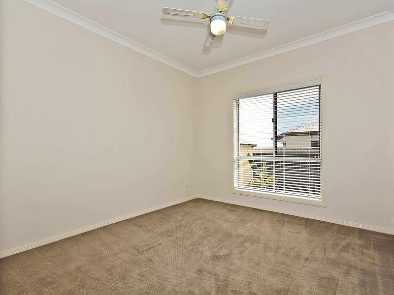 6 Syracuse Street, Redland Bay QLD 4165