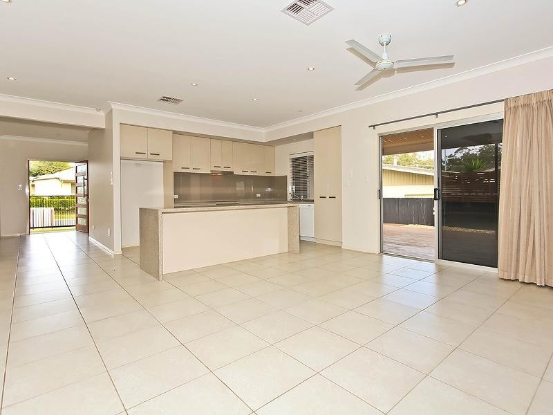 6 Syracuse Street, Redland Bay QLD 4165