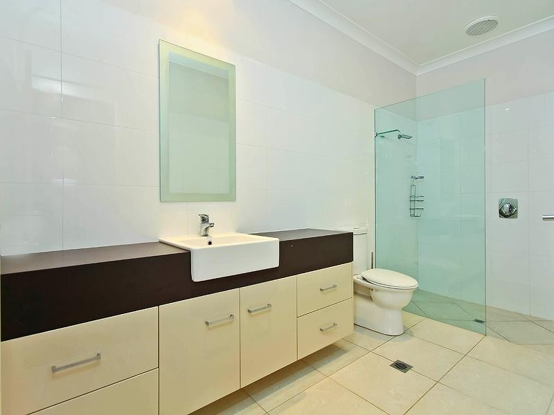 6 Syracuse Street, Redland Bay QLD 4165