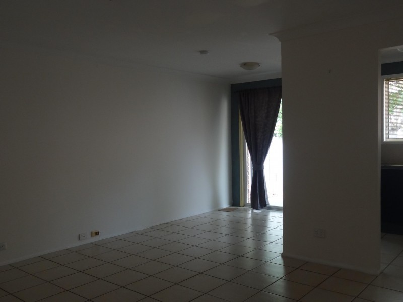 52 Dennis Road, Springwood QLD 4127