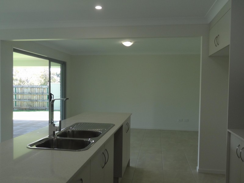 20 Harding Close, Manly West QLD 4179