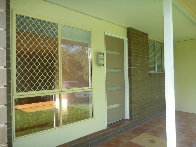 4 Christopher Street, Redland Bay QLD 4165