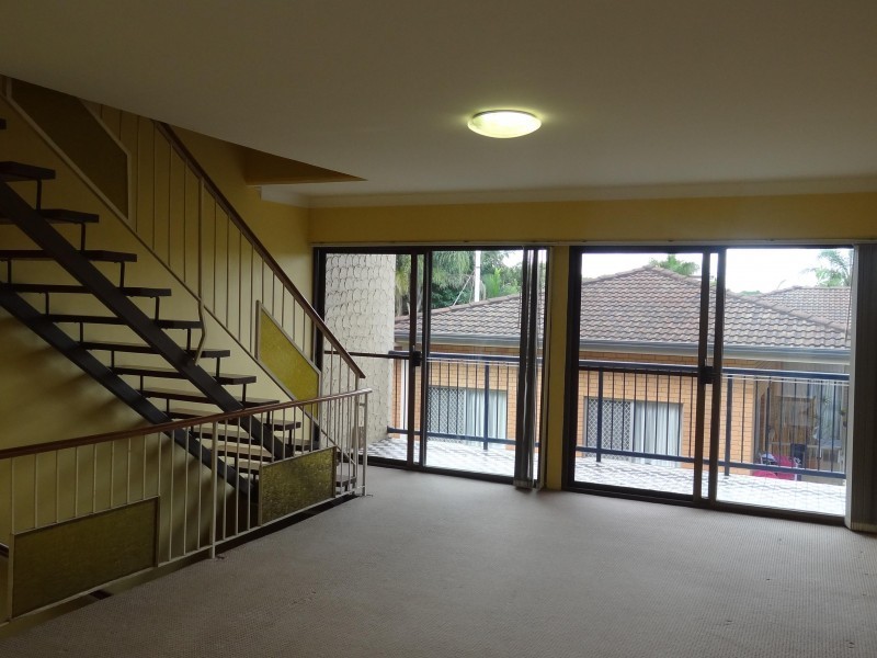 2/19 Alexandra Street, Balmoral QLD 4171