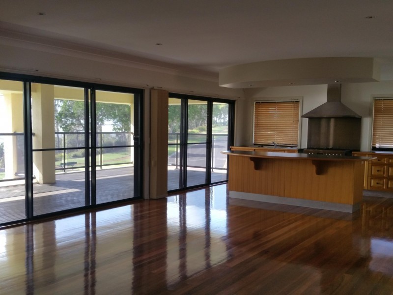 1 Cliftonville Place, Redland Bay QLD 4165