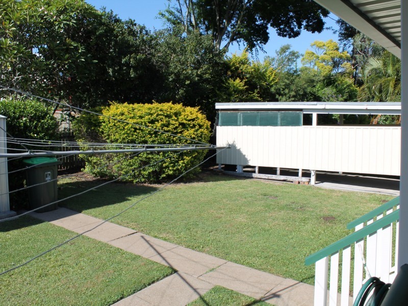 39 Gibson Crescent, Holland Park QLD 4121