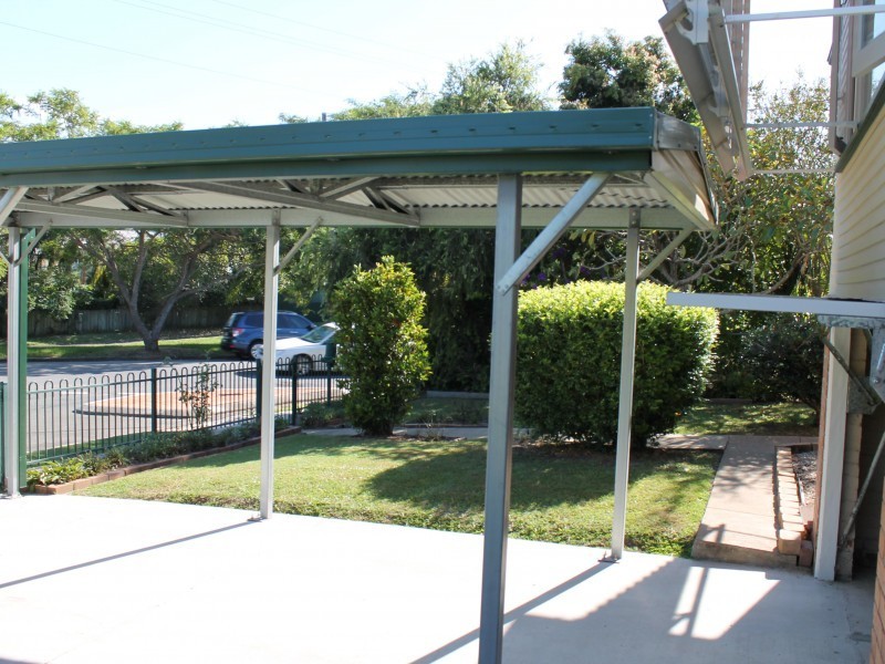 39 Gibson Crescent, Holland Park QLD 4121