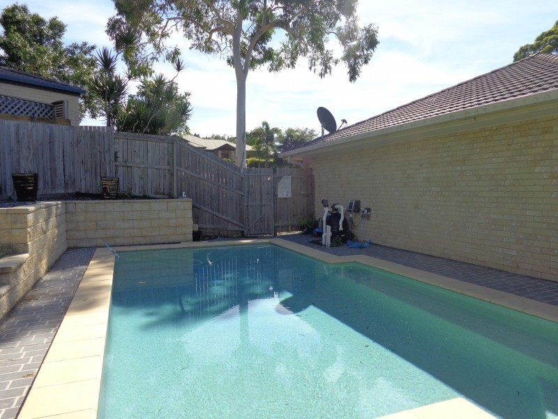 6 Wombat Court, Capalaba QLD 4157