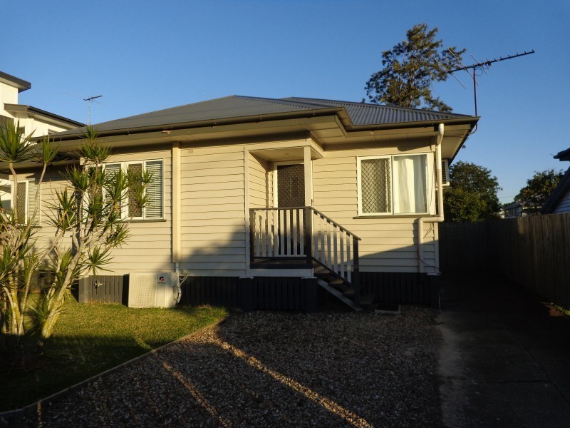 19 Grenade Street, Cannon Hill QLD 4170