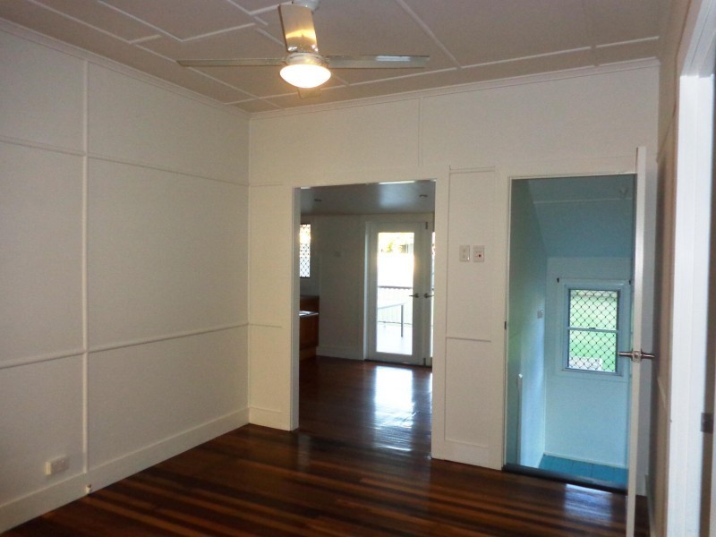 19 Grenade Street, Cannon Hill QLD 4170