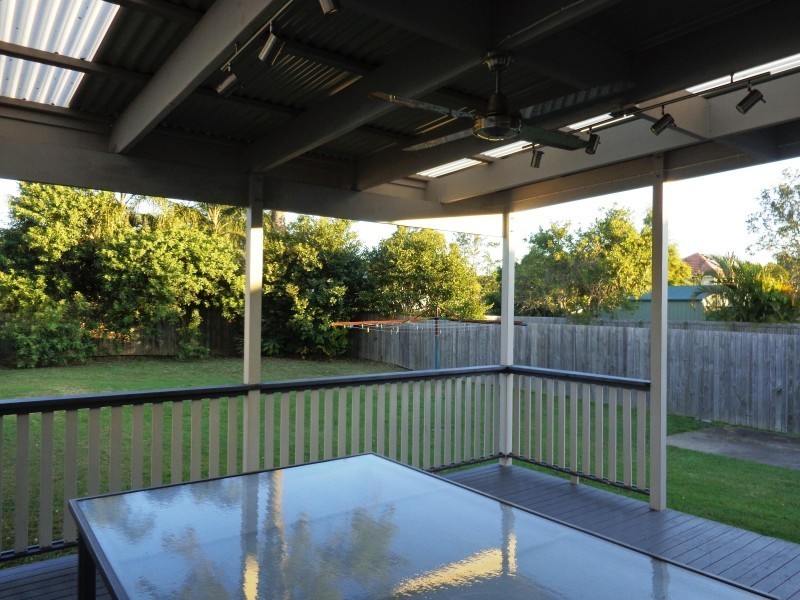 19 Grenade Street, Cannon Hill QLD 4170