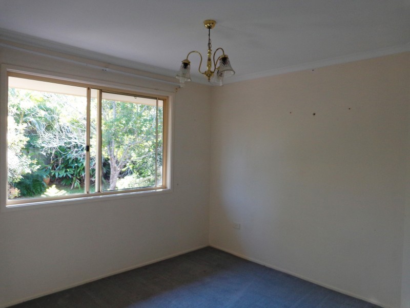 8 Merion Place, Carindale QLD 4152