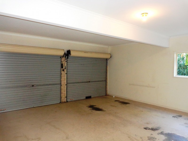 8 Merion Place, Carindale QLD 4152