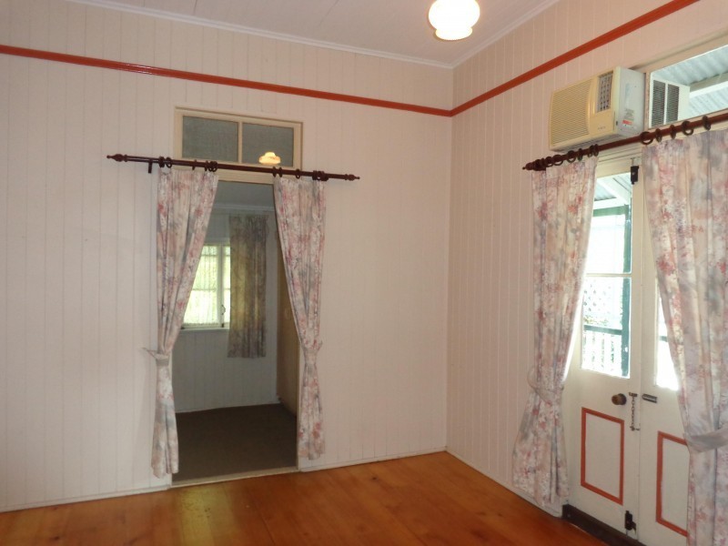 26 Clare Road, Kingston QLD 4114