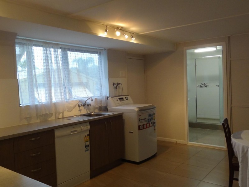 1/3 Weldon Street, Birkdale QLD 4159