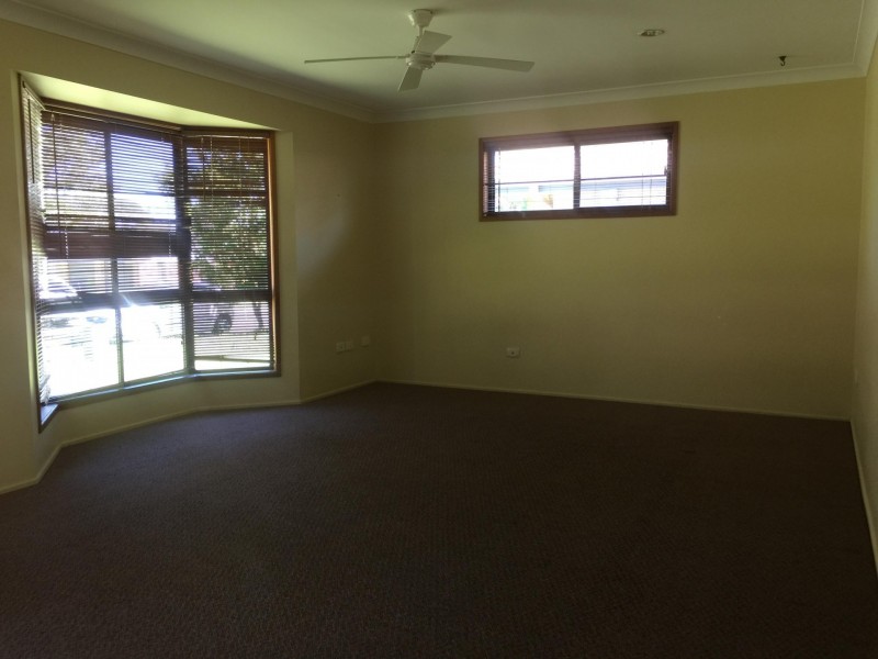 24 Fuchsia Close, Birkdale QLD 4159