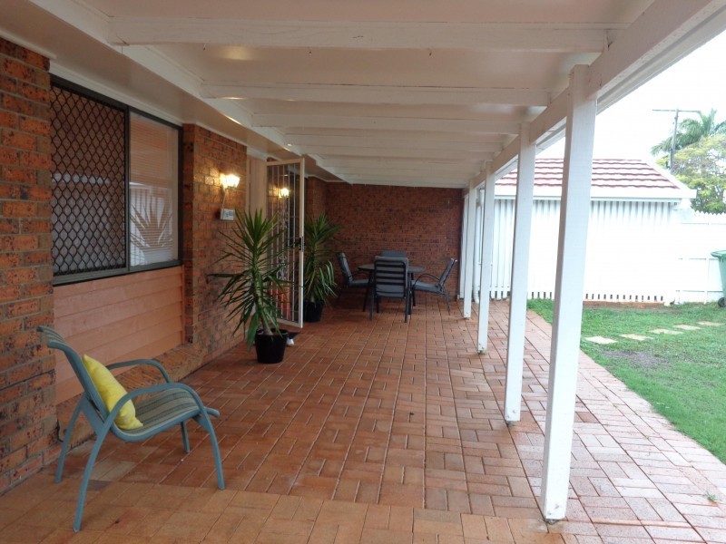 18 Boronia Street, Redland Bay QLD 4165