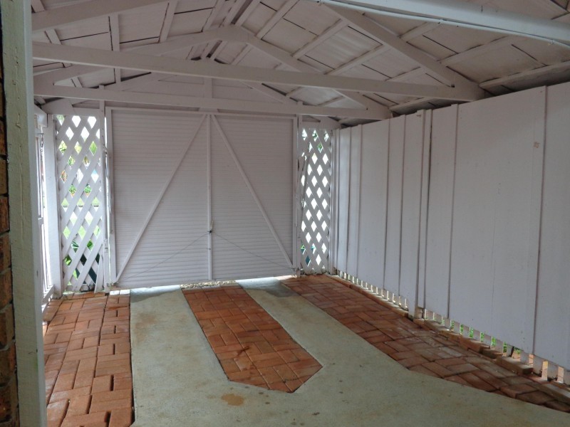 18 Boronia Street, Redland Bay QLD 4165