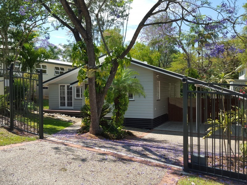 91 Raff Avenue, Holland Park QLD 4121