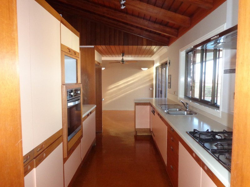 16 Dell Street, Cleveland QLD 4163