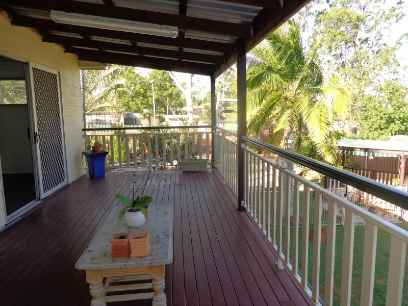 22 Vine Street, Redland Bay QLD 4165