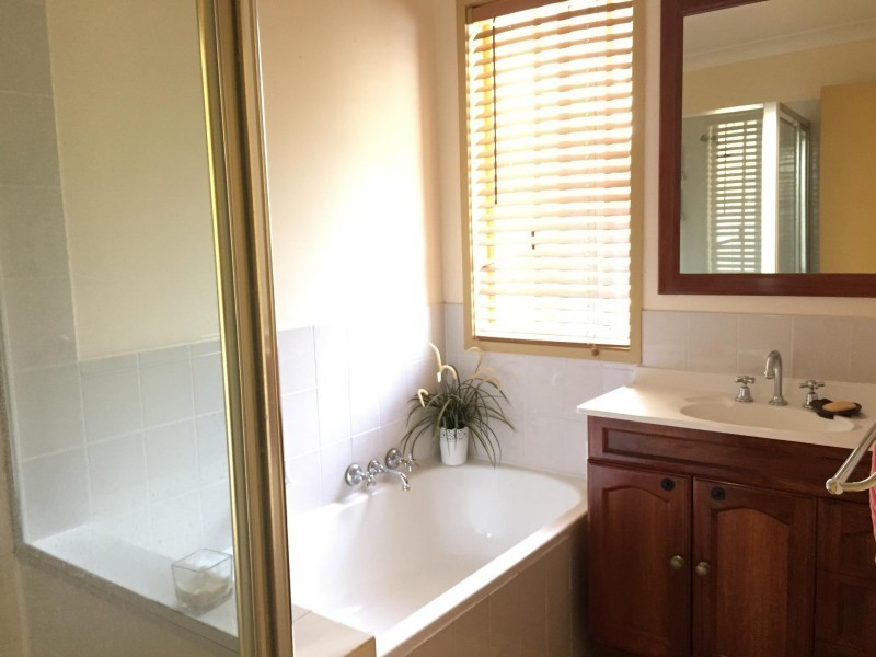 18 Ben Lexcen Court, Mount Warren Park QLD 4207