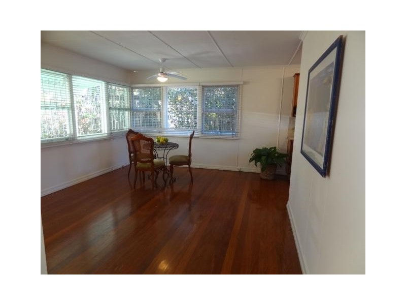 15 Killarney Avenue, Manly West QLD 4179