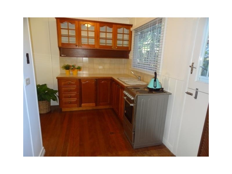 15 Killarney Avenue, Manly West QLD 4179