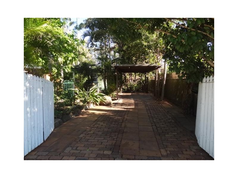 15 Killarney Avenue, Manly West QLD 4179