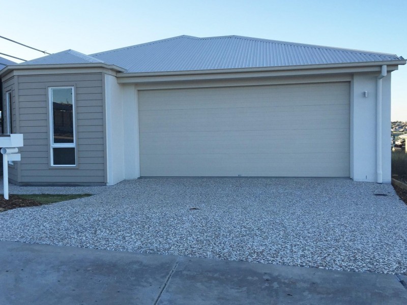 19  Shelley Street, Redbank Plains QLD 4301