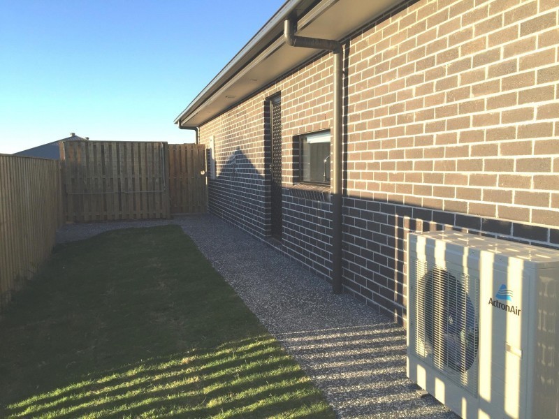 1/12 Christie Crescent, Bellbird Park QLD 4300