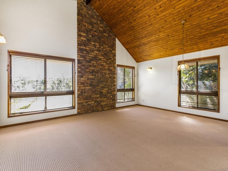 31 Oatberry Crescent, Shailer Park QLD 4128