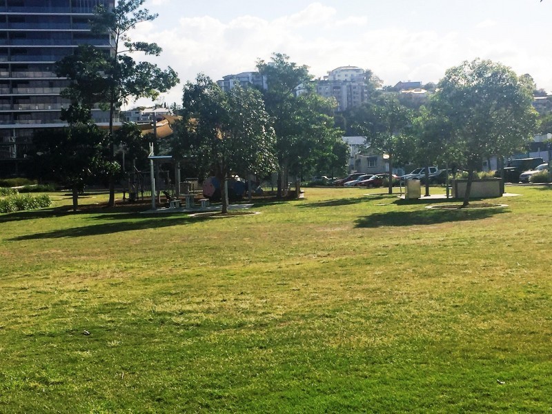 1092/12  Longland Street, Newstead QLD 4006