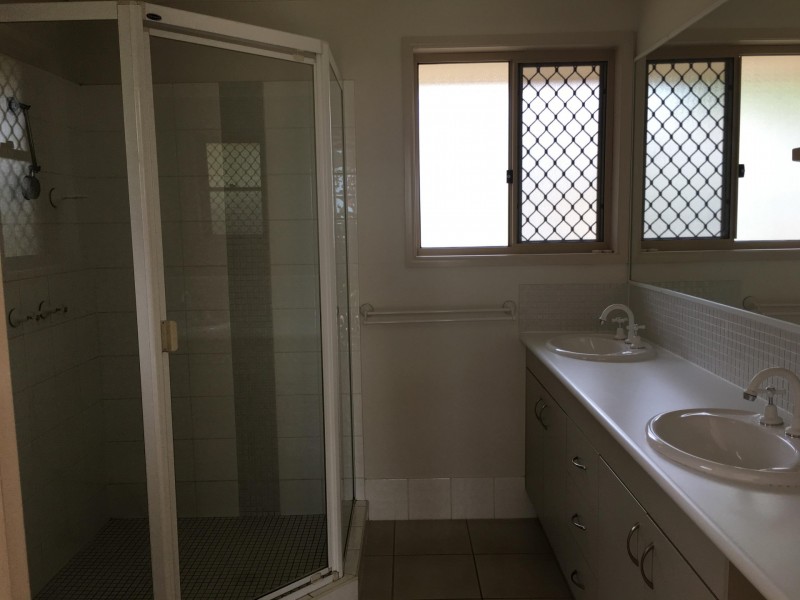 35 Lynch Crescent, Birkdale QLD 4159