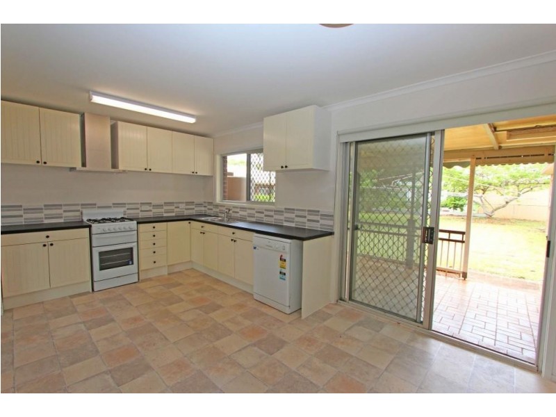 4 Brimblecombe street, Victoria Point QLD 4165