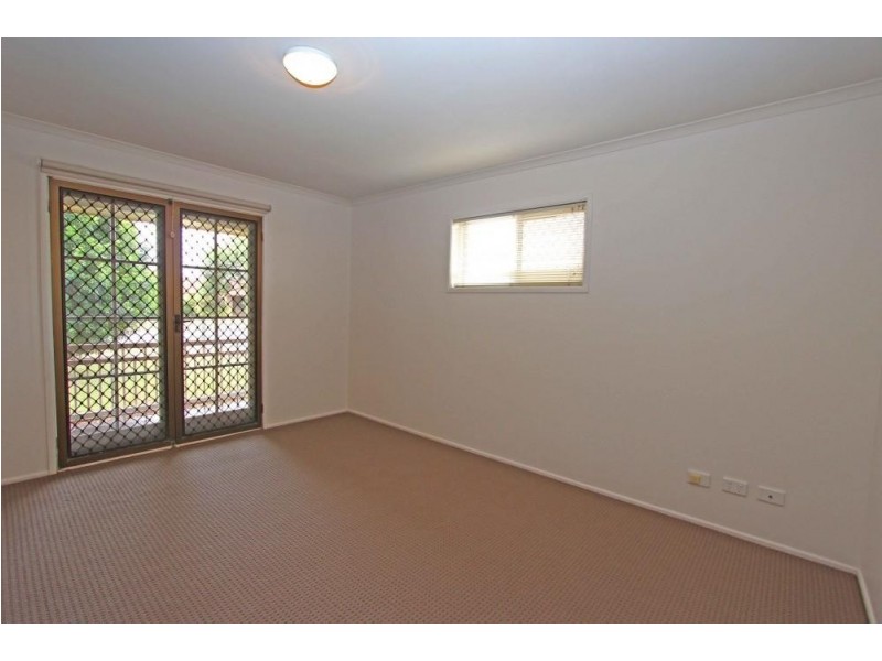 4 Brimblecombe street, Victoria Point QLD 4165