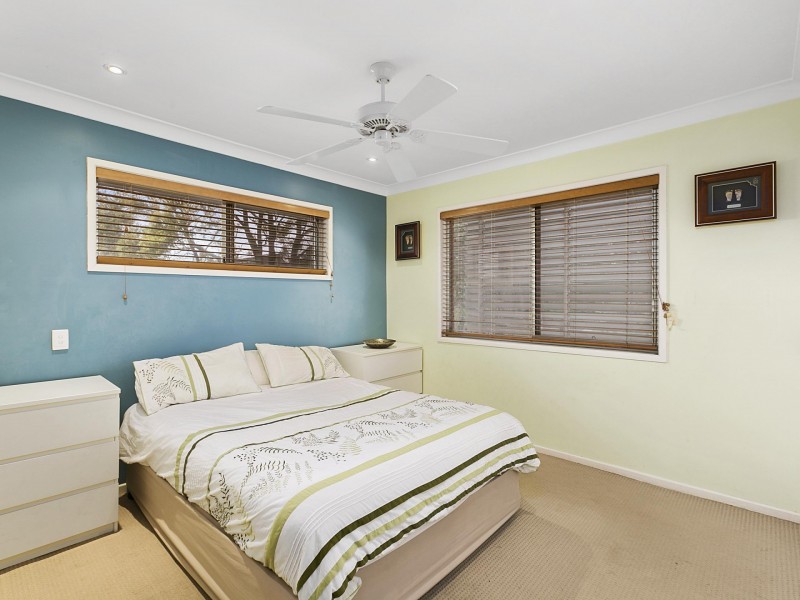 9 Cumberland Drive, Alexandra Hills QLD 4161