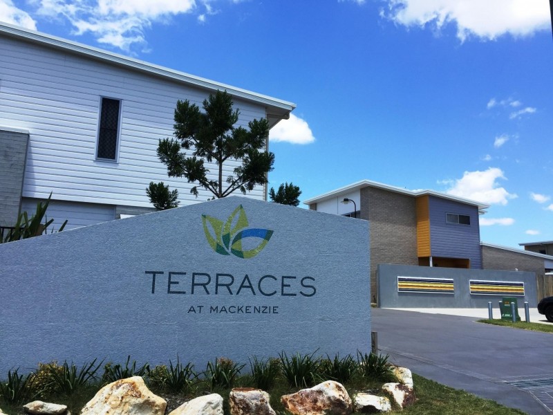 63/30  Taylor Place, Mackenzie QLD 4156