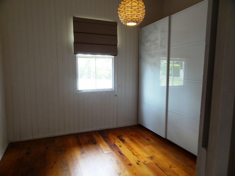 10 Fisher Road, Thorneside QLD 4158