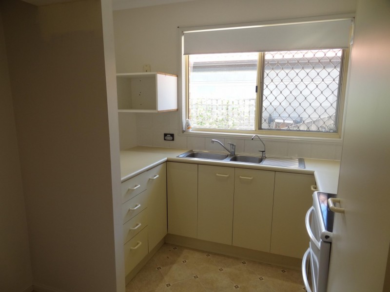 1/11-15  Myra Street, Birkdale QLD 4159