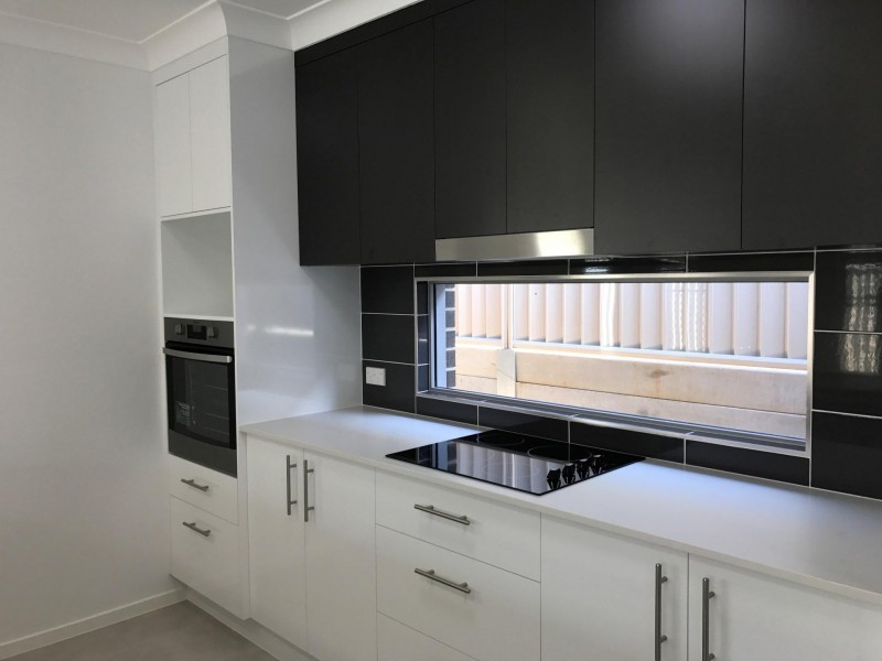 5 Kubler Crescent, Redland Bay QLD 4165