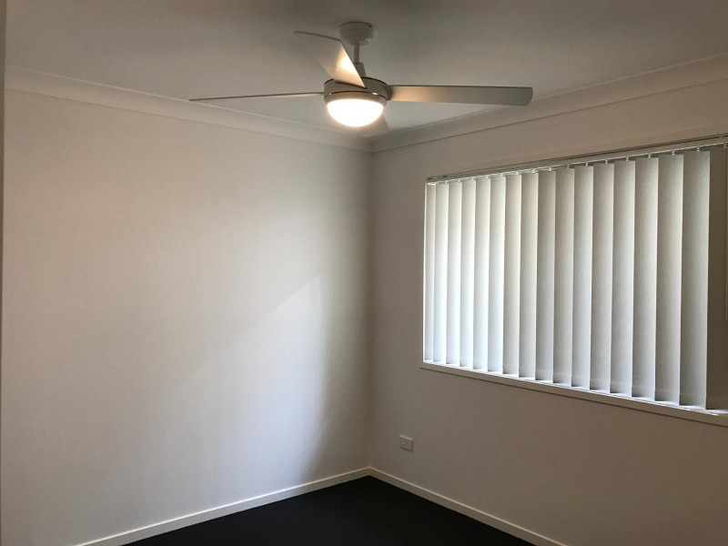 5 Kubler Crescent, Redland Bay QLD 4165