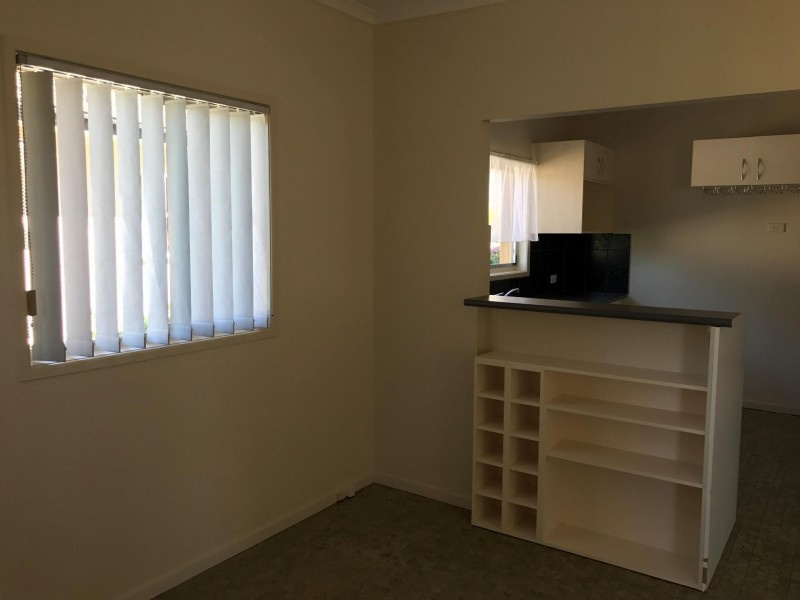 13 Captain Street, Holland Park QLD 4121