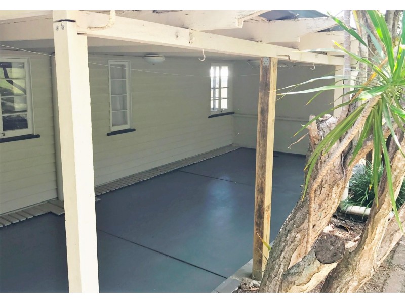 54 Coonara Street, Holland Park QLD 4121