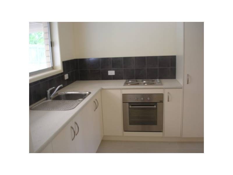 31 Sycamore Pde, Victoria Point QLD 4165