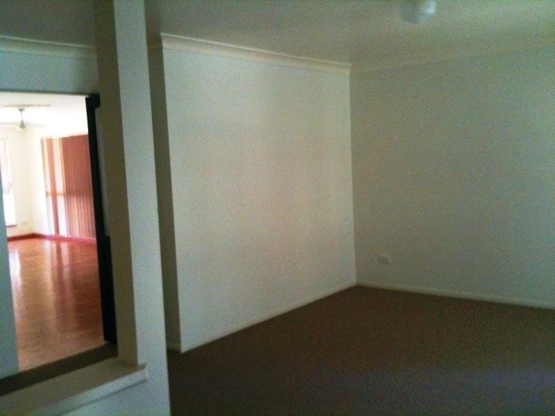 16 Donnelly Drive, Kallangur QLD 4503