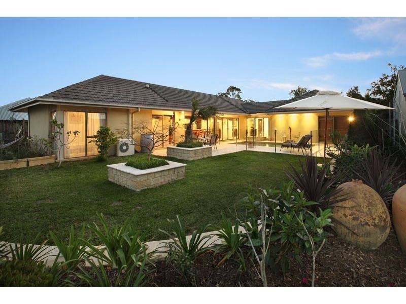 35 Yarra Road, Wakerley QLD 4154