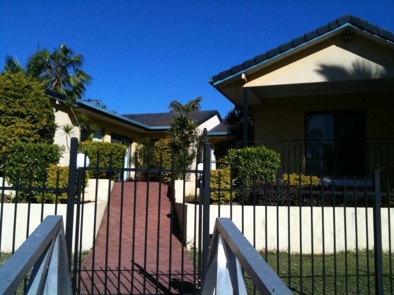 71 Dorsal Drive, Birkdale QLD 4159