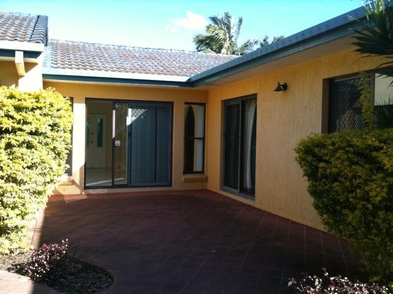 71 Dorsal Drive, Birkdale QLD 4159