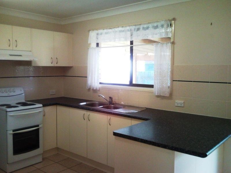 13 Wren Sreet, Birkdale QLD 4159