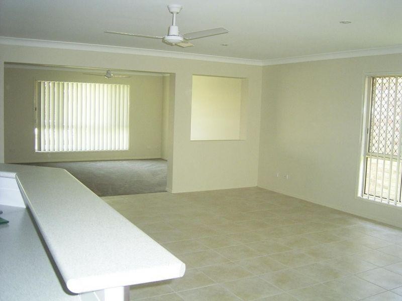 23 Timkelnik Cres, Victoria Point QLD 4165